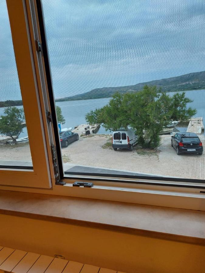 Apartman Luka Jadrtovac Екстериор снимка