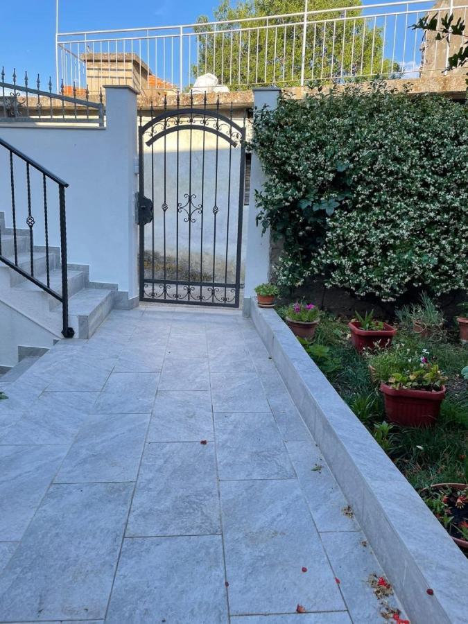 Apartman Luka Jadrtovac Екстериор снимка